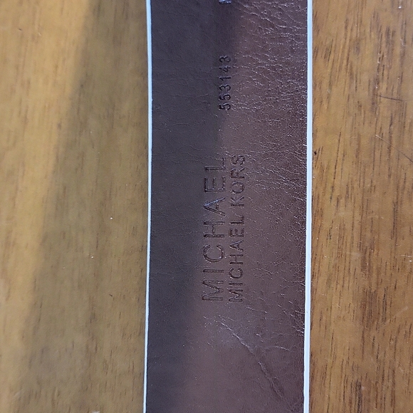 Michael Kors Belt White Synthetic Leather Patterned Gold Tone Buckle Size Medium - Picture 4 of 10